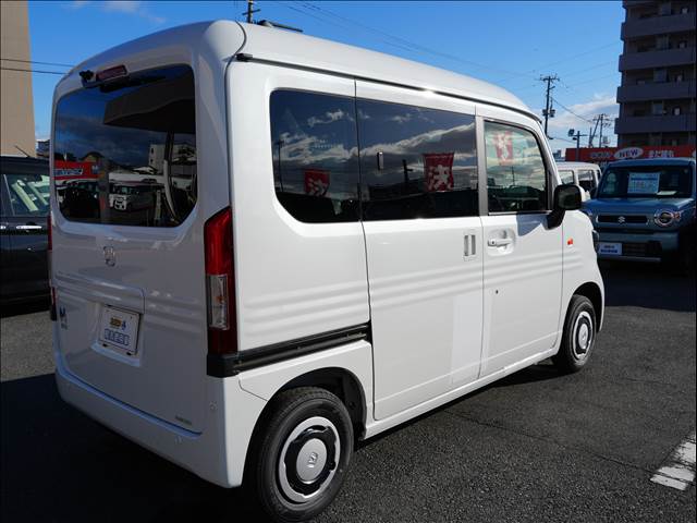 Honda N-VAN 9