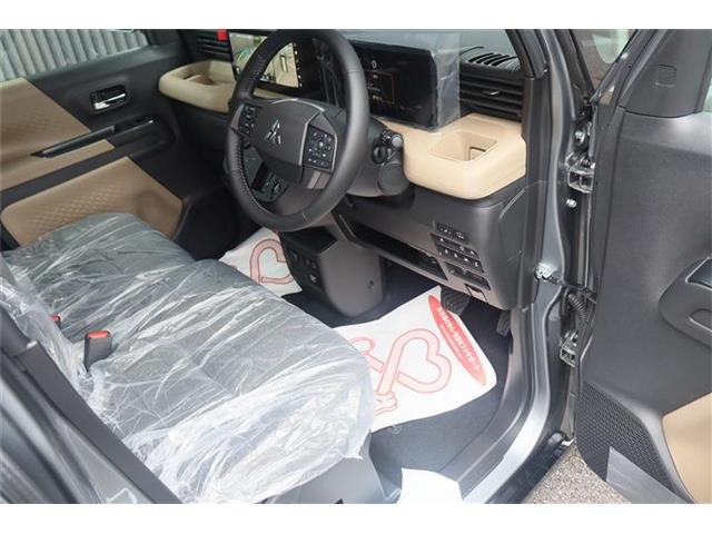Mitsubishi Delica Mini 11