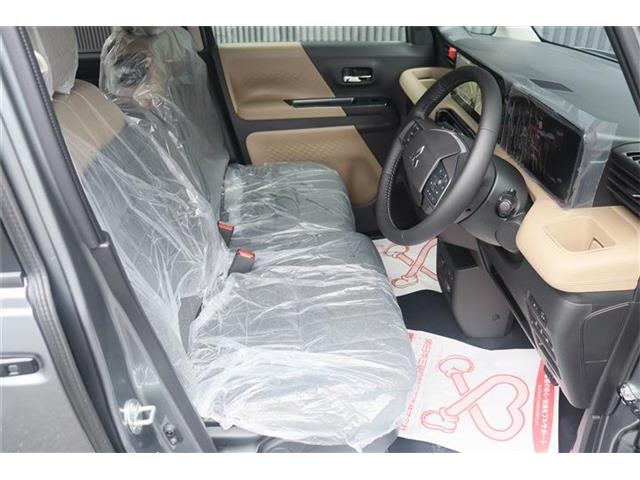 Mitsubishi Delica Mini 12