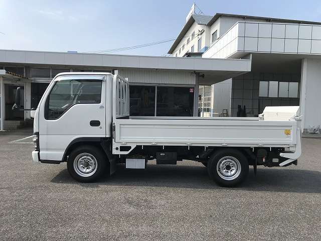 Isuzu Elf 7