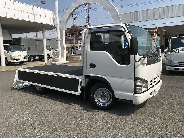 Isuzu Elf 10