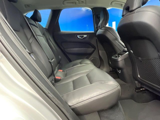 Volvo XC60 10