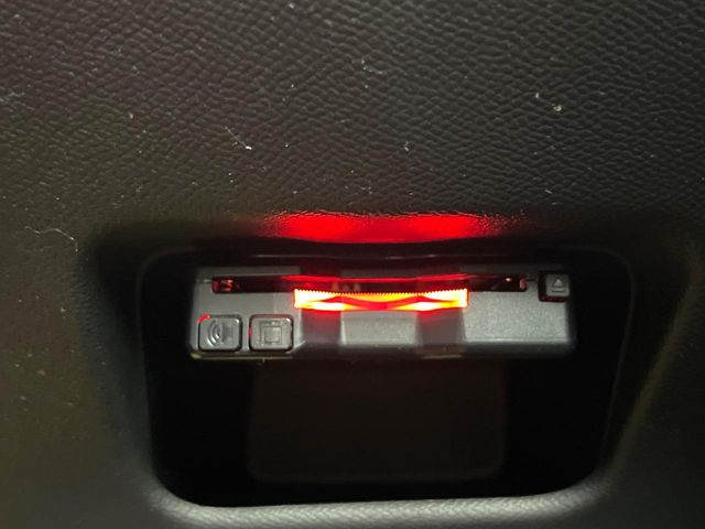 Peugeot SUV 2008 8