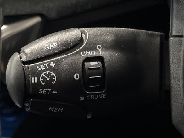 Peugeot 3008 8