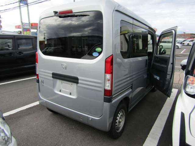 Honda N-VAN 9