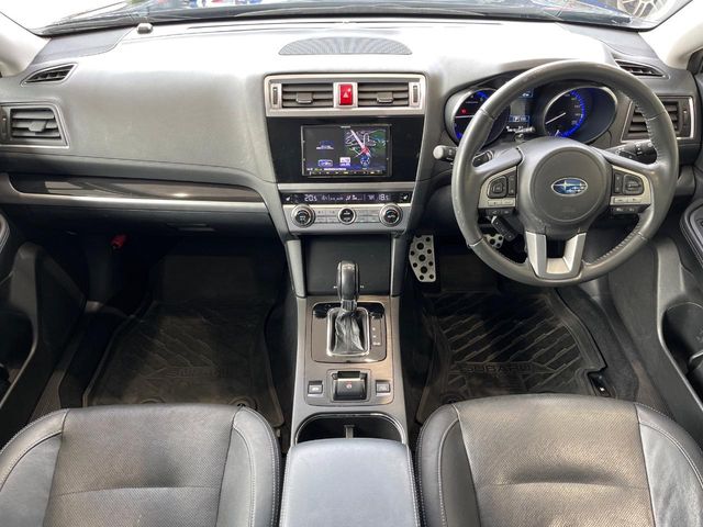 Subaru Legacy Outback 2