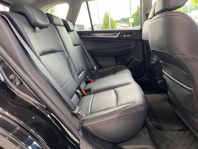 Subaru Legacy Outback 10