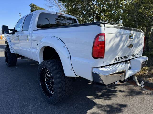 Ford F-250 11