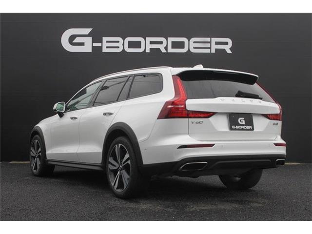Volvo V60 Cross Country 11