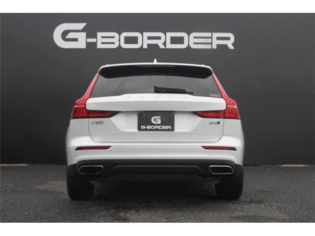 Volvo V60 Cross Country 12