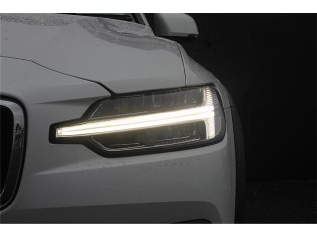 Volvo V60 Cross Country 8