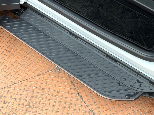 Toyota Alphard 3