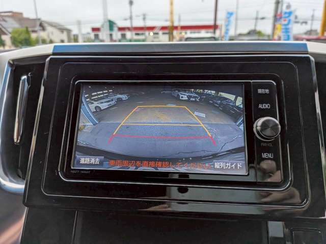Toyota Vellfire 9