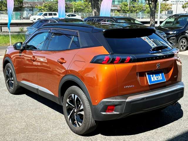Peugeot SUV 2008 7
