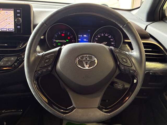 Toyota C-HR 4