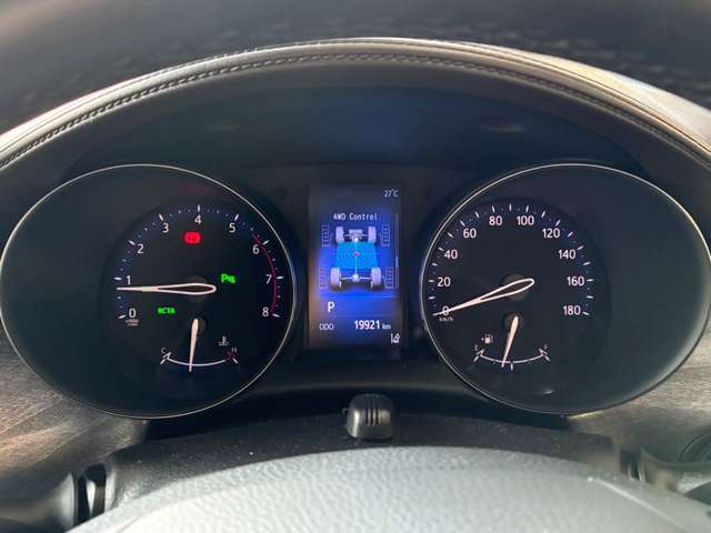Toyota C-HR 5