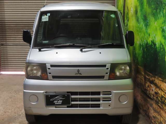 Mitsubishi Minicab Van 3