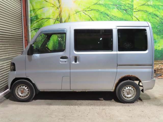 Mitsubishi Minicab Van 7
