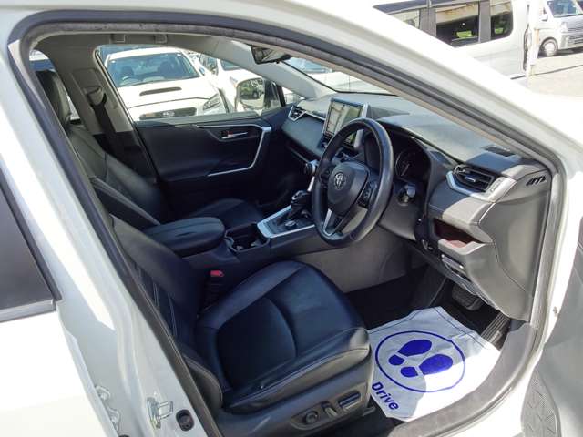 Toyota RAV4 10