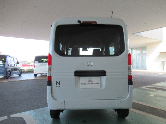 Honda N-VAN 10