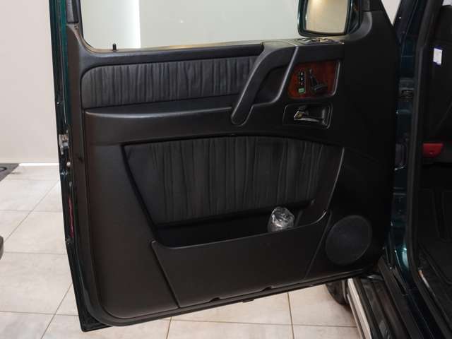 Mercedes-Benz G-Class 12