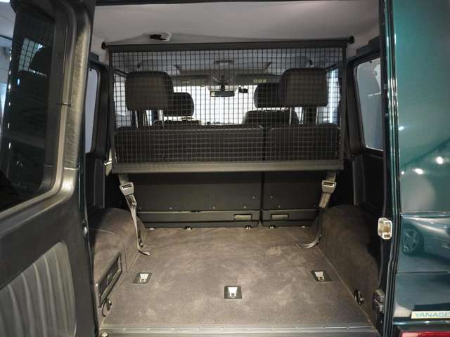Mercedes-Benz G-Class 9