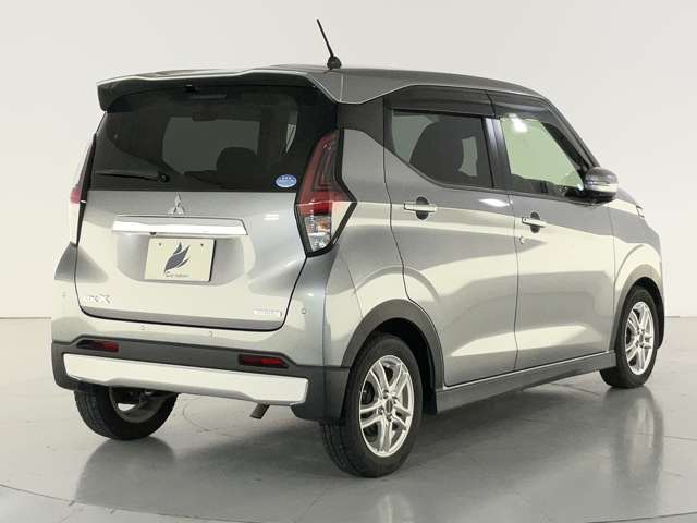 Mitsubishi eK X 11