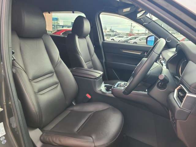 Mazda CX-8 11