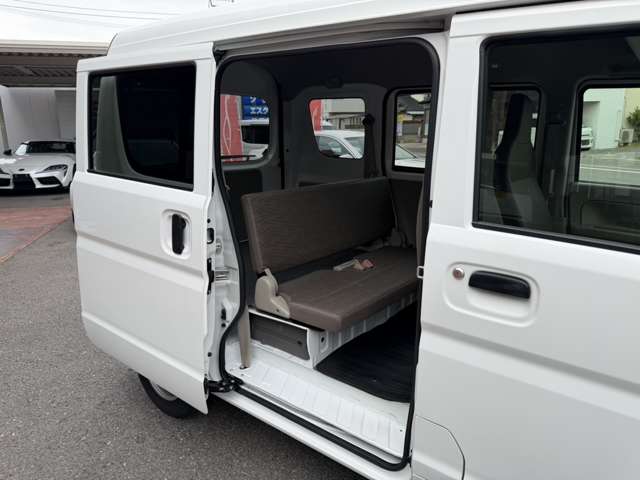 Suzuki Every 11