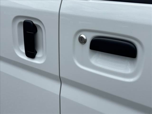 Suzuki Every 8