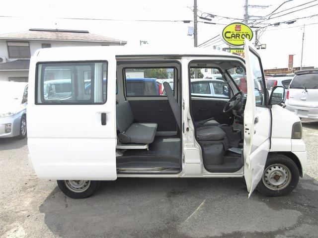 Mitsubishi Minicab Van 6
