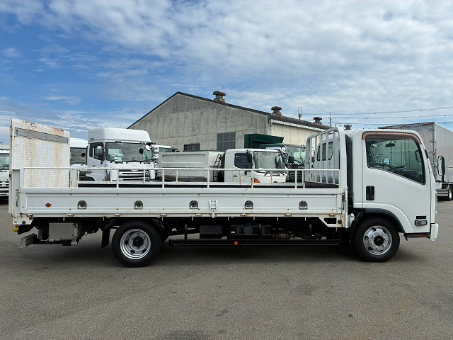 Isuzu Elf 11
