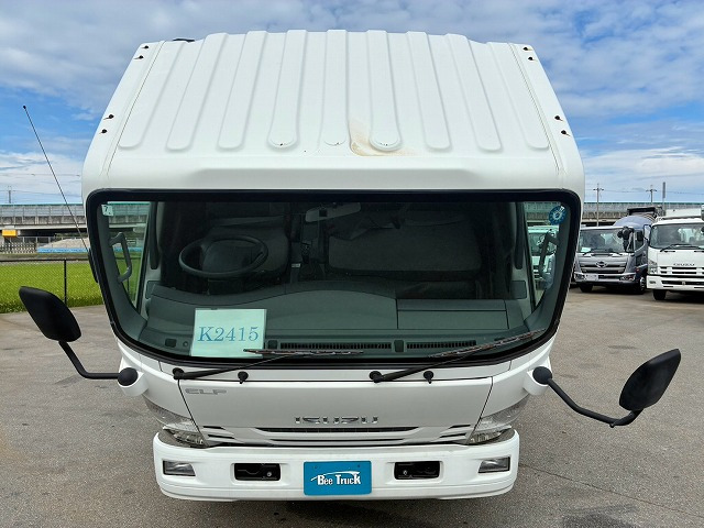Isuzu Elf 12