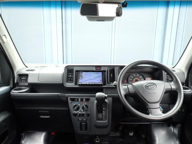Daihatsu Hijet Cargo 5