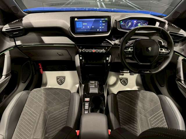 Peugeot SUV 2008 6