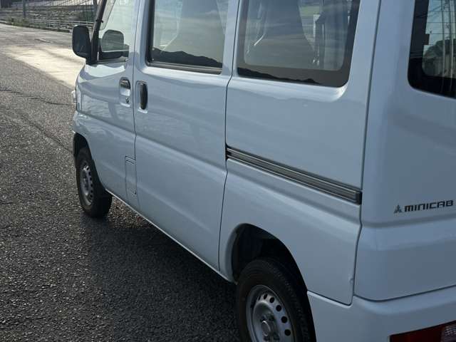 Mitsubishi Minicab MiEV 7