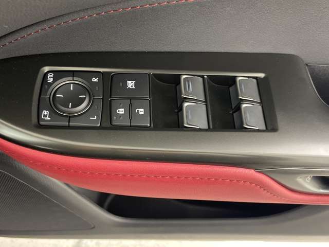 Lexus NX 10