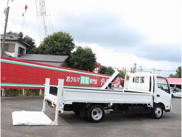 Hino Dutro 2