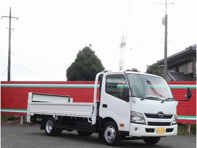 Hino Dutro 7