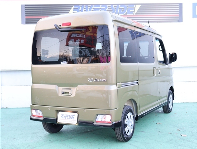 Daihatsu Atrai 6