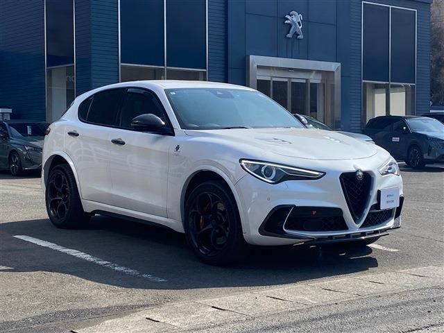 Alfa Romeo Stelvio 3