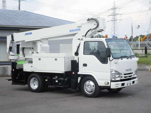 Isuzu Elf 2