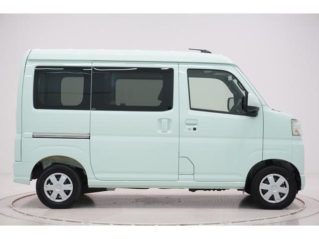 Daihatsu Hijet Cargo 6