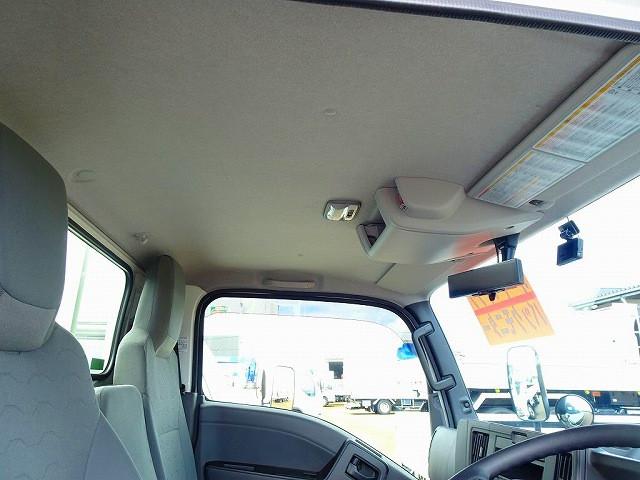 Isuzu Elf 7