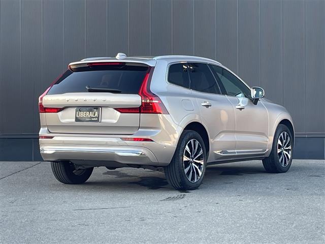 Volvo XC60 8