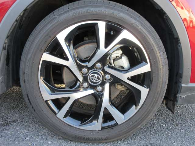 Toyota C-HR 11