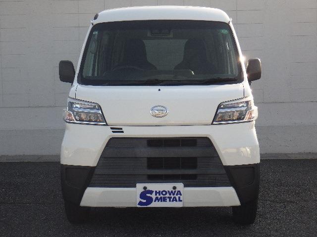 Daihatsu Hijet Cargo 2