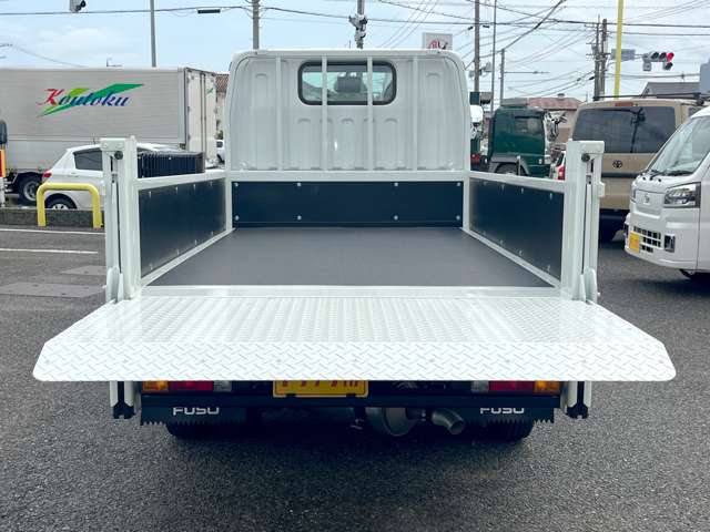 Mitsubishi Fuso Canter 6