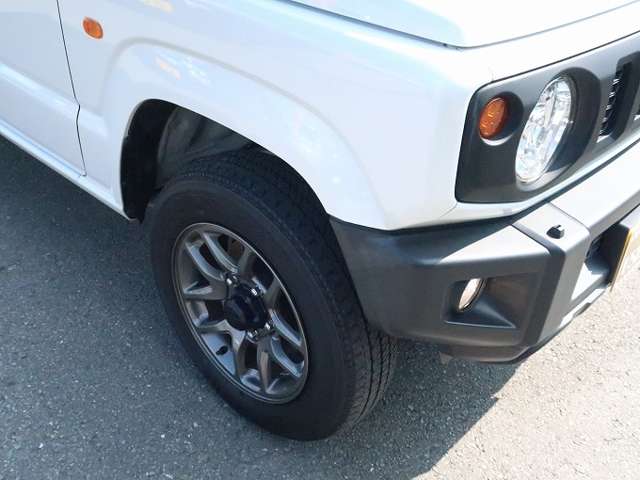 Suzuki Jimny 12