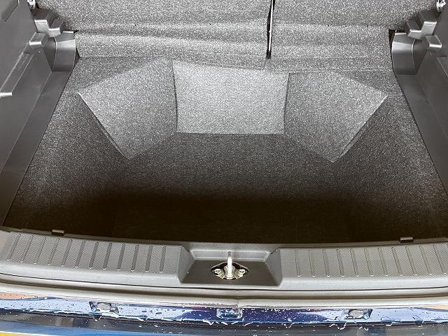 Daihatsu Rocky 11